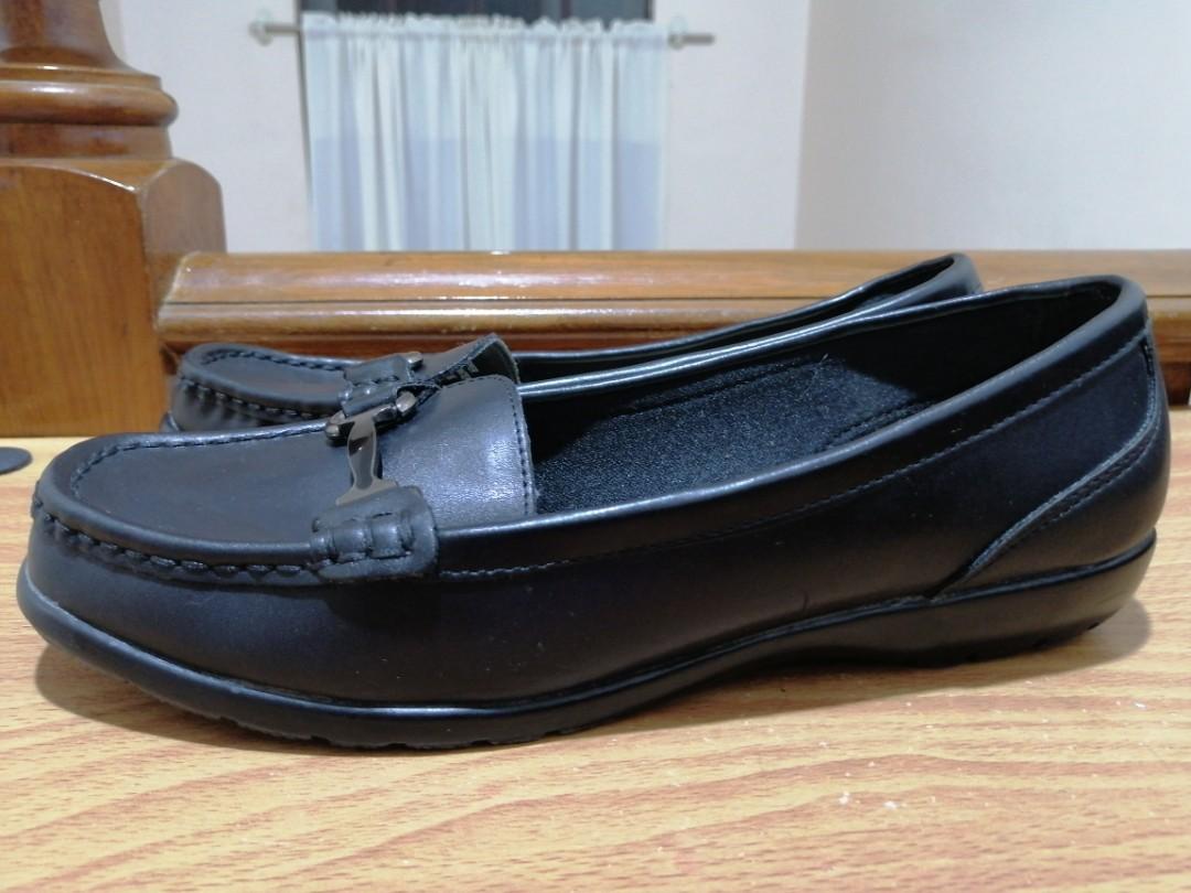 Thom McAn Size 8W Women Loafers Women s Fashion Footwear