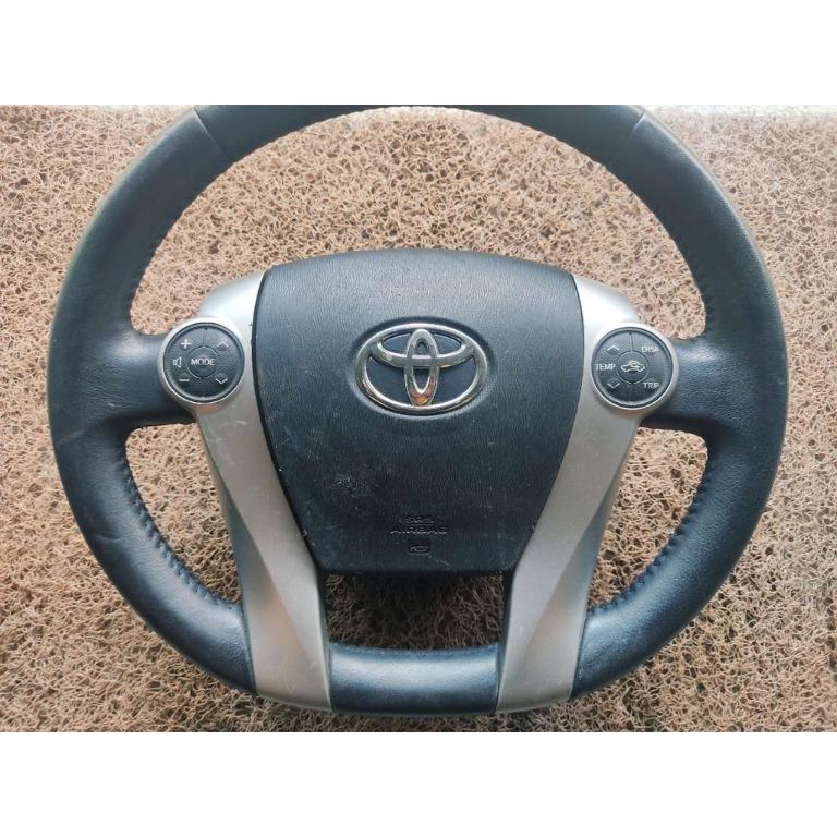 2013 toyota prius outlet steering wheel size