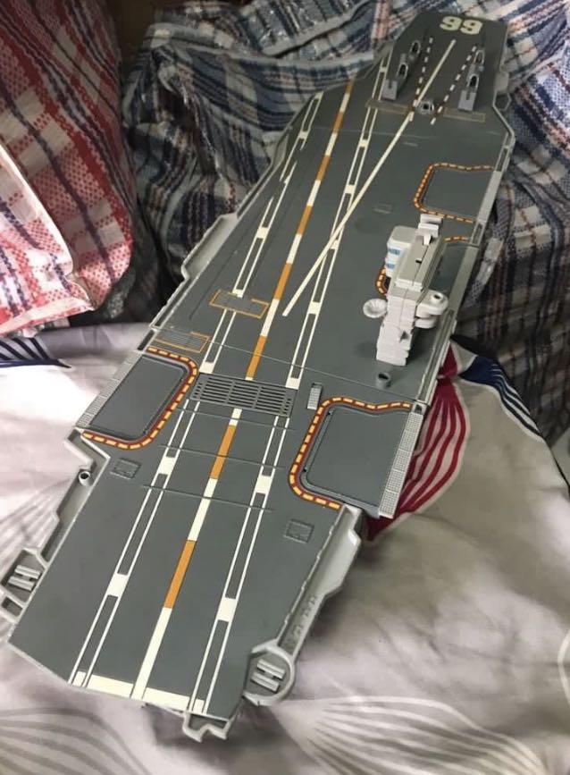 Vintage galoob micro machine aircraft carrier, Hobbies & Toys, Toys