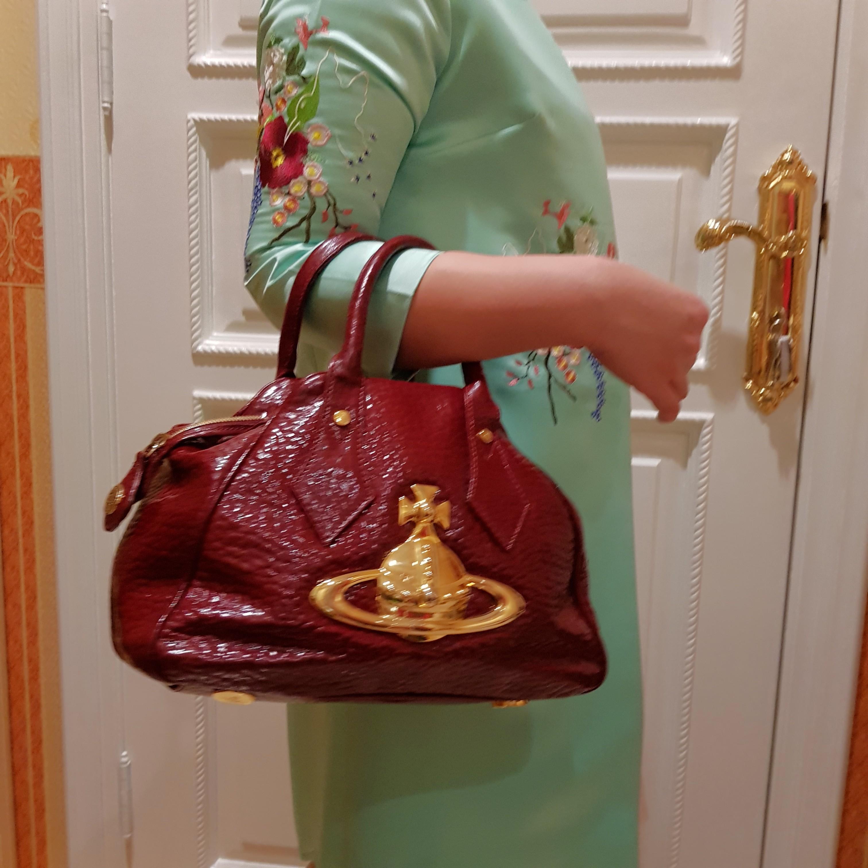Vivienne westwood orb 2025 bag