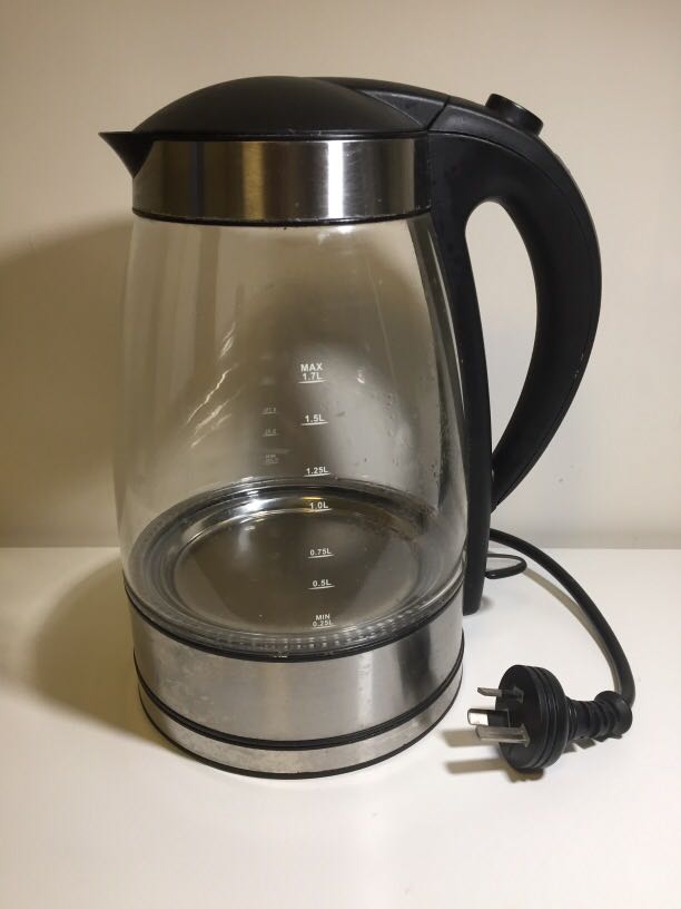1.7L Clear Glass Kettle Homemaker Kmart Australia, 傢俬＆家居, 廚具和餐具, 其他廚具和