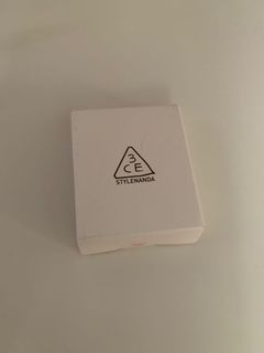 （分類：）位於 。 由 angelicako 提交（商品編號 1040485989，圖片 1）。簡介： 。