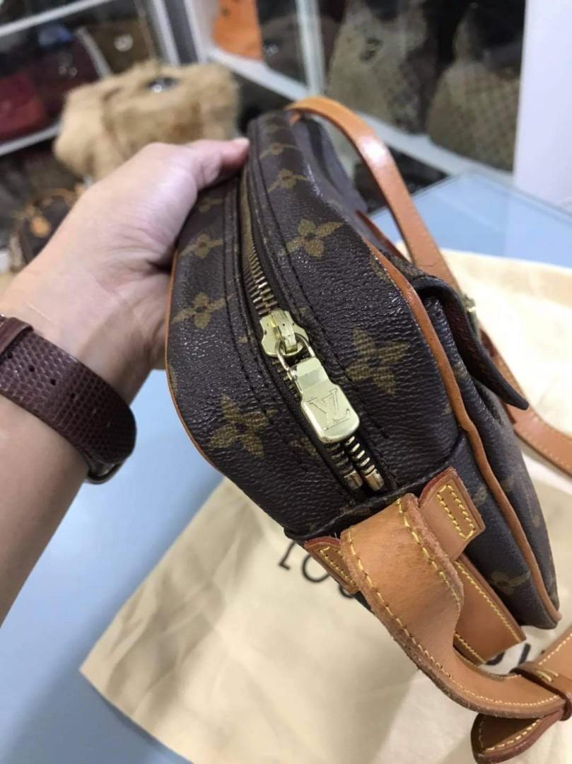 Pin by 𝔏𝔞𝔲𝔯𝔞 on fashion  Fashion, Louis vuitton handbags, Louis  vuitton backpack
