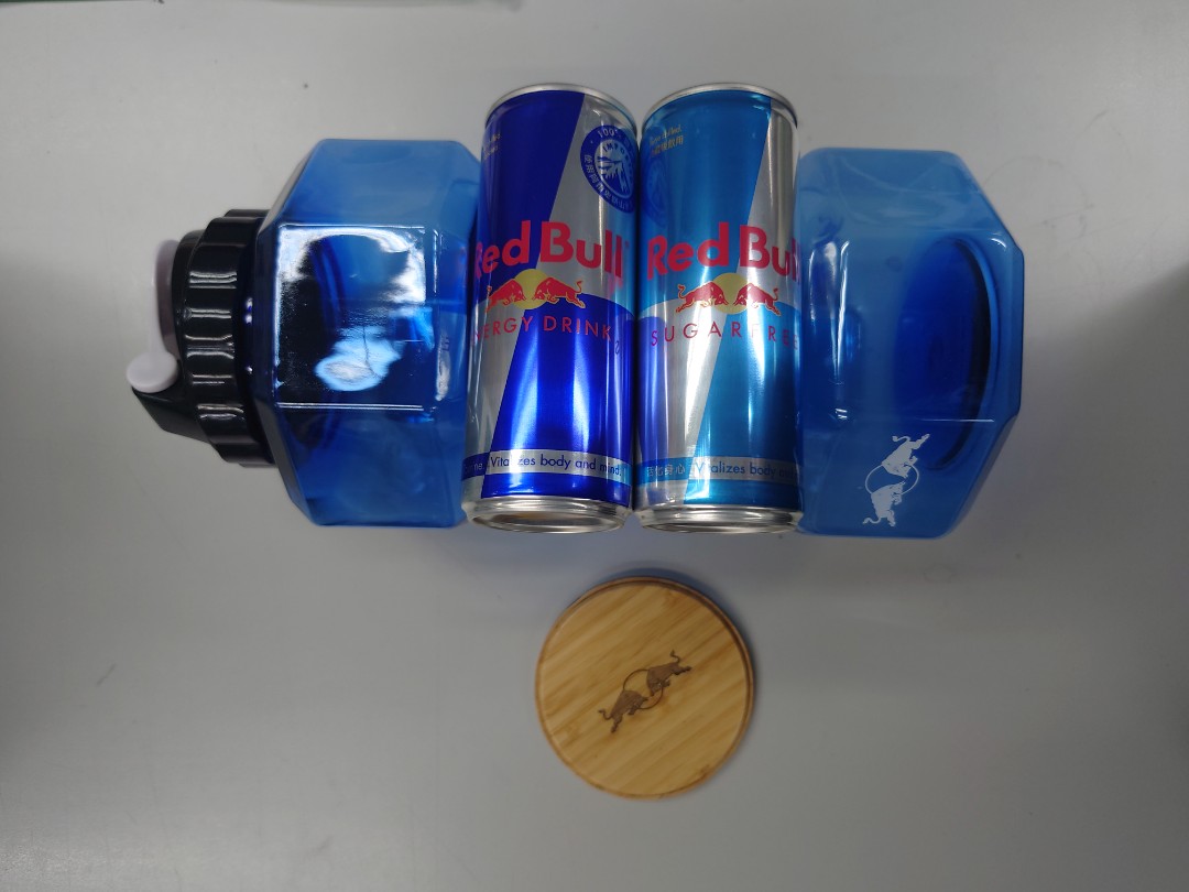 健身啞鈴水樽red Bull 2罐木製杯墊 運動產品 運動與健身 運動與健身 有氧健身器材 Carousell