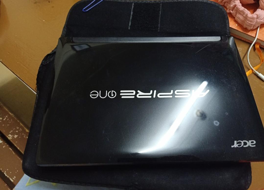 ACER - ASPIRE ONE (Category: Laptops & Notebooks) located in Valenzuela. Submitted by d.romeliza (Listing ID 1040481282, Image 1). Description: MANILA AREA ONLY SF SHOULDERED BY THE BUYER.