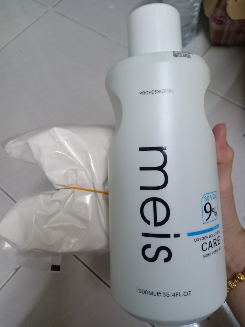 Bleach Powder and Developer, Beauty & Personal Care, Hair on Carousell