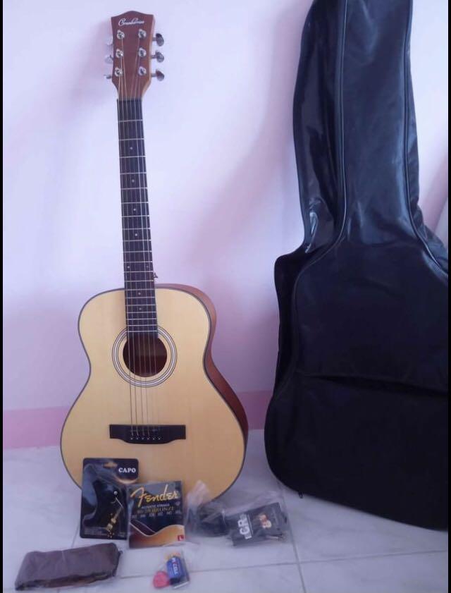 Cranberries 36 inch Acoustic Travel Guitar with Pick Up and Truss Rod, Hobbies & Toys, Music