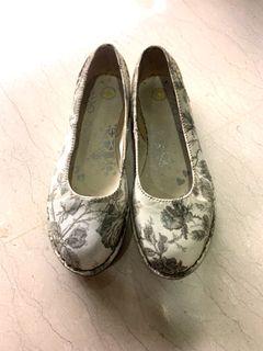 Dr.martens 古董花柄馬汀娃娃鞋 vintage