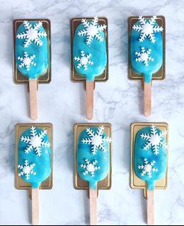 Frozen Cakesicles/ cake pops [HALAL]