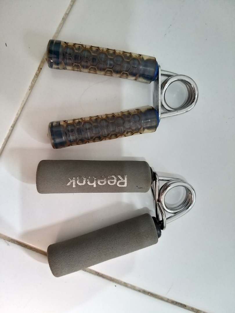 Hand grip reebok sale