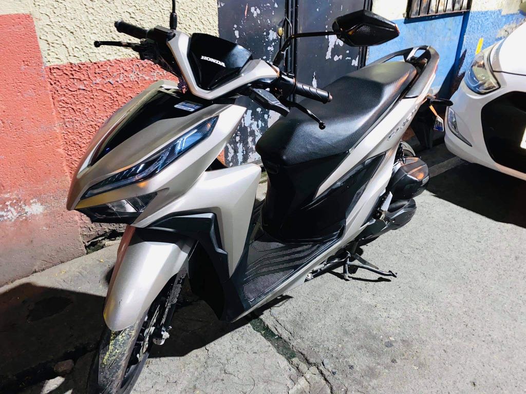 Honda Click 150i V2 Gamechanger Motorbikes Motorbikes For Sale On Carousell Honda Click 150i V2 Gamechanger Motorbikes Motorbikes For Sale On Carousell