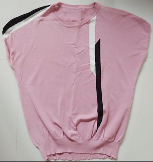(Category: ) located in . Submitted by rainbow_closet_ (Listing ID 1040447398, Image 1). Description: .