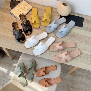 (Category: ) located in . Submitted by NA_Apparel (Listing ID 1040457542, Image 1). Description: .