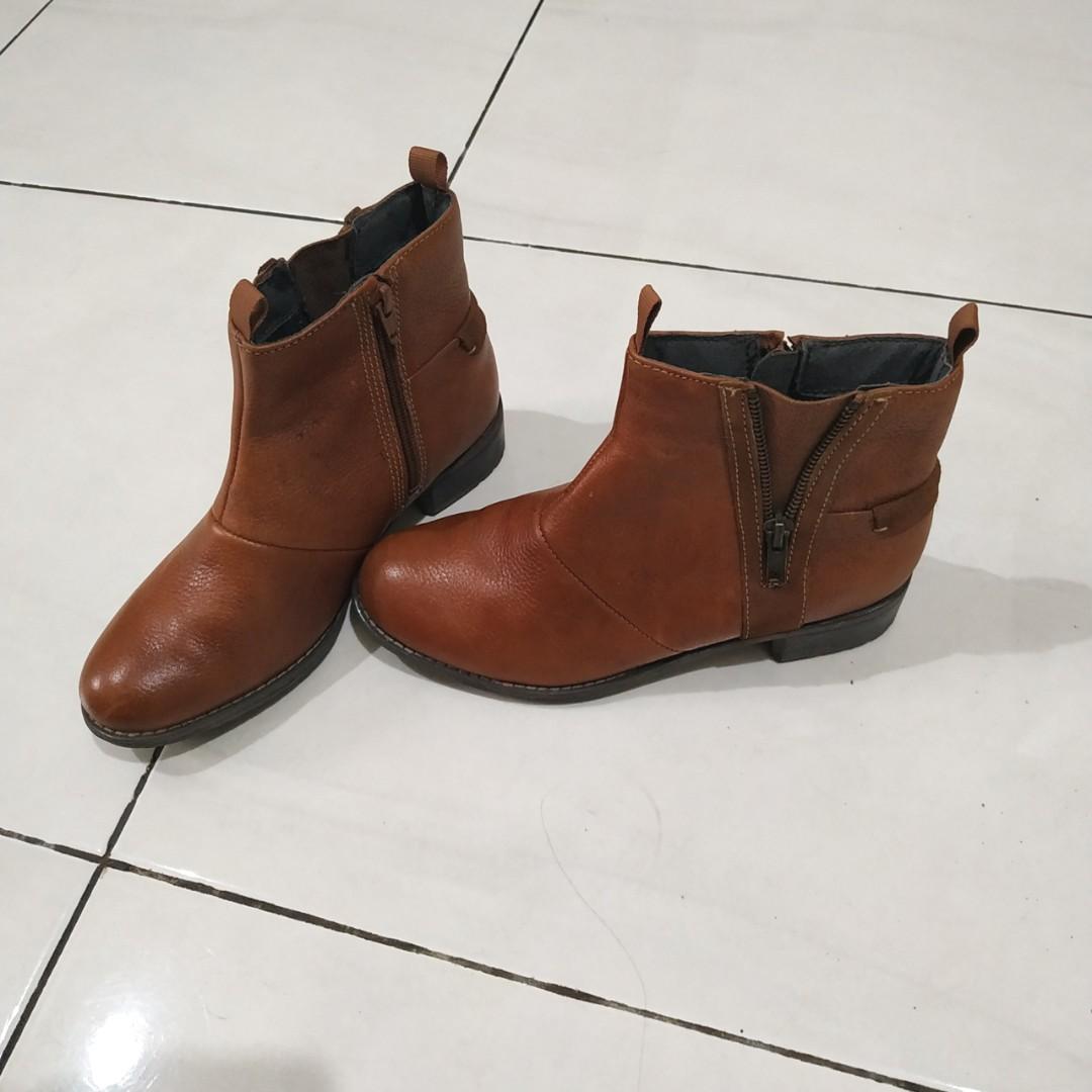 jual preloved sepatu boots hush puppies shoes size 37 leather kulit brown