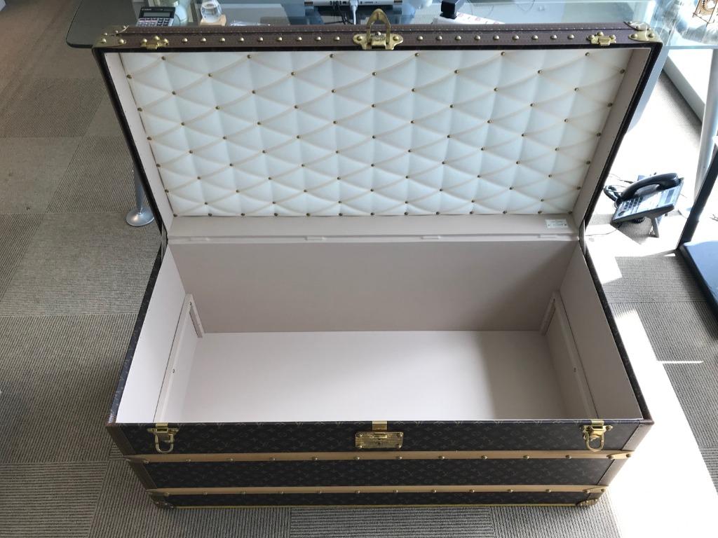 LOUIS VUITTON SMALL COFFEE TABLE TRUNK MVP