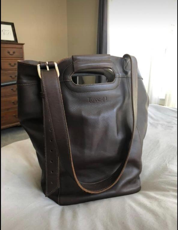 Love 41 bucket bag 2025