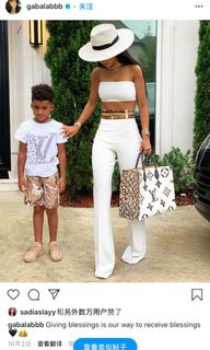 (Category: ) located in . Submitted by vivishopbop (Listing ID 267700911, Image 1). Description: .
