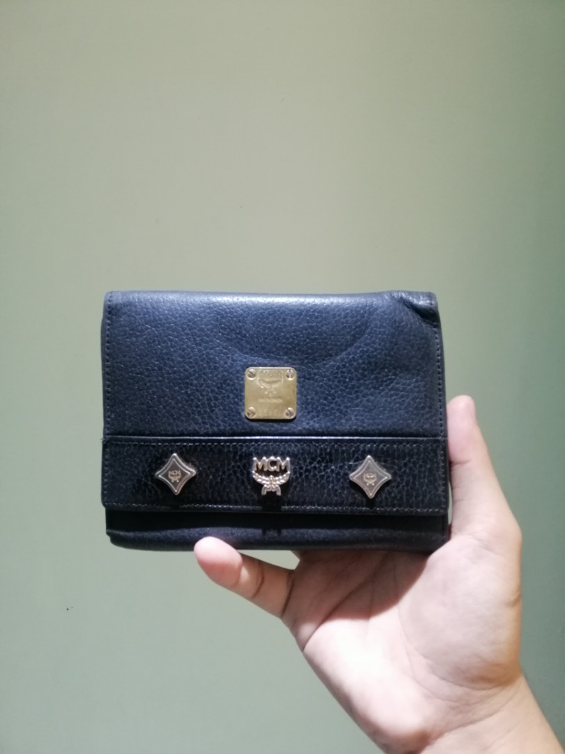 mcm trifold wallet