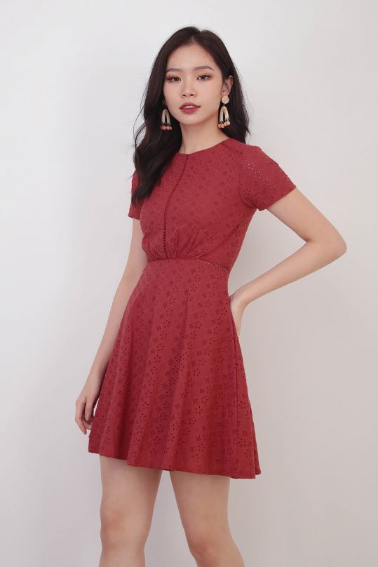 Fayth Heartstrings Maxi Dress in Wine Red (XS), Women's Fashion, Dresses &  Sets, Dresses on Carousell