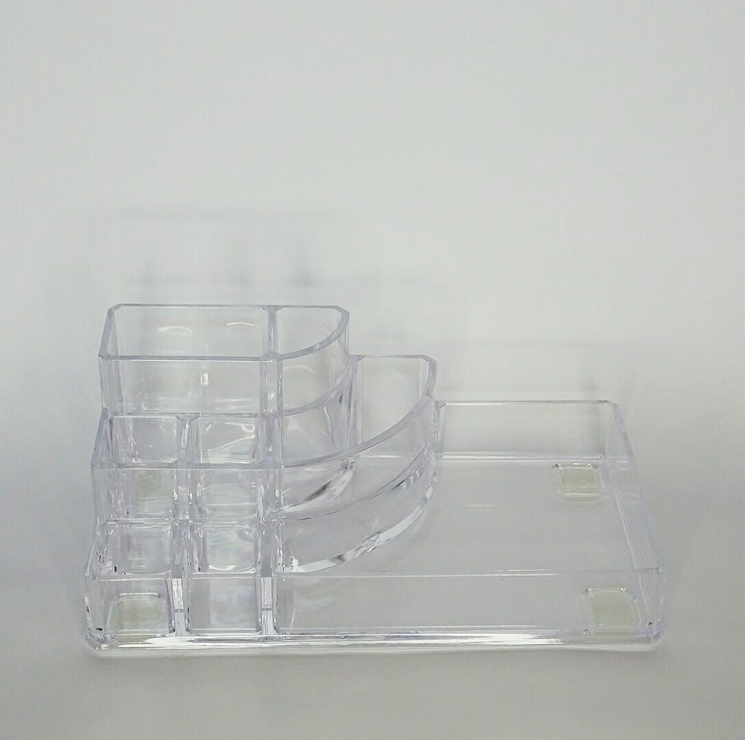 Mini Acrylic Organizer (Category: Storage Boxes & Baskets) located in Cavite. Submitted by archievienne.vtg (Listing ID 1040517659, Image 1). Description: Mini Acrylic Organizer 4 Lipstick Slots Brand new 2pcs are available.
