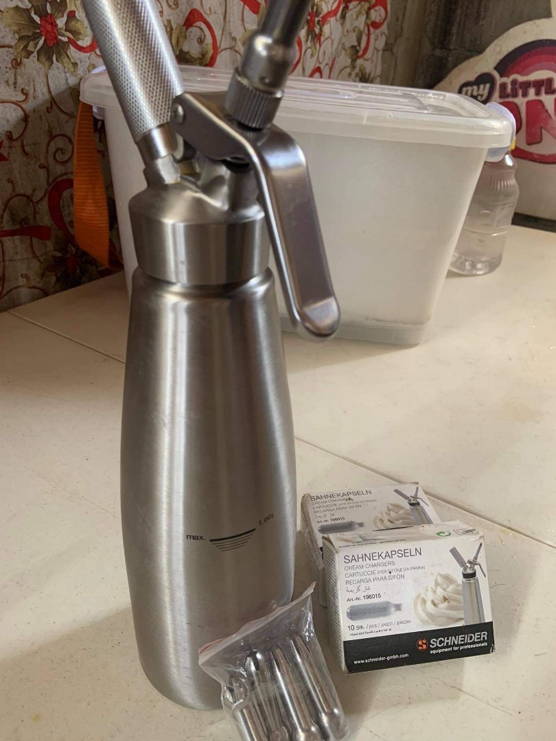 Mosa Metal Head Aluminum Whipped Cream Dispenser 1L with 20pcs cream charger, TV & Home