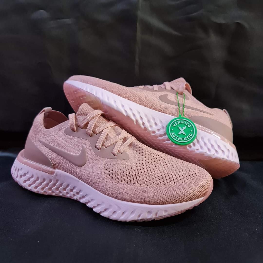 nike salmon pink