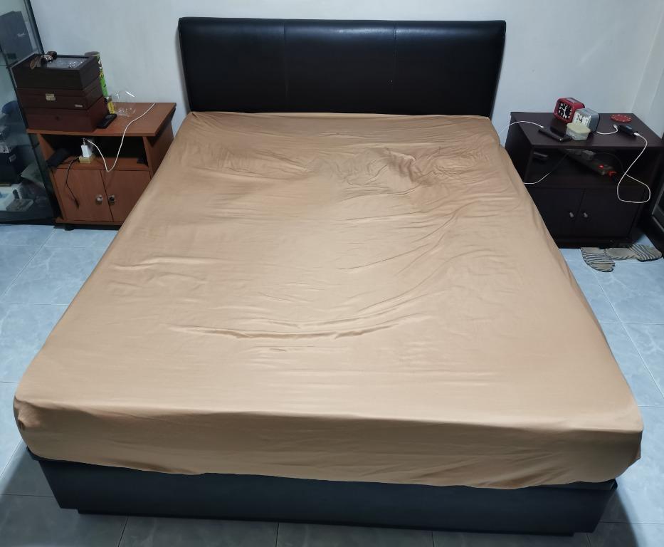 Seahorse Queen size mattress with storage bed frame, Furniture & Home