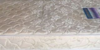 (Category: ) located in . Submitted by helloahmi (Listing ID 1040551592, Image 1). Description: .