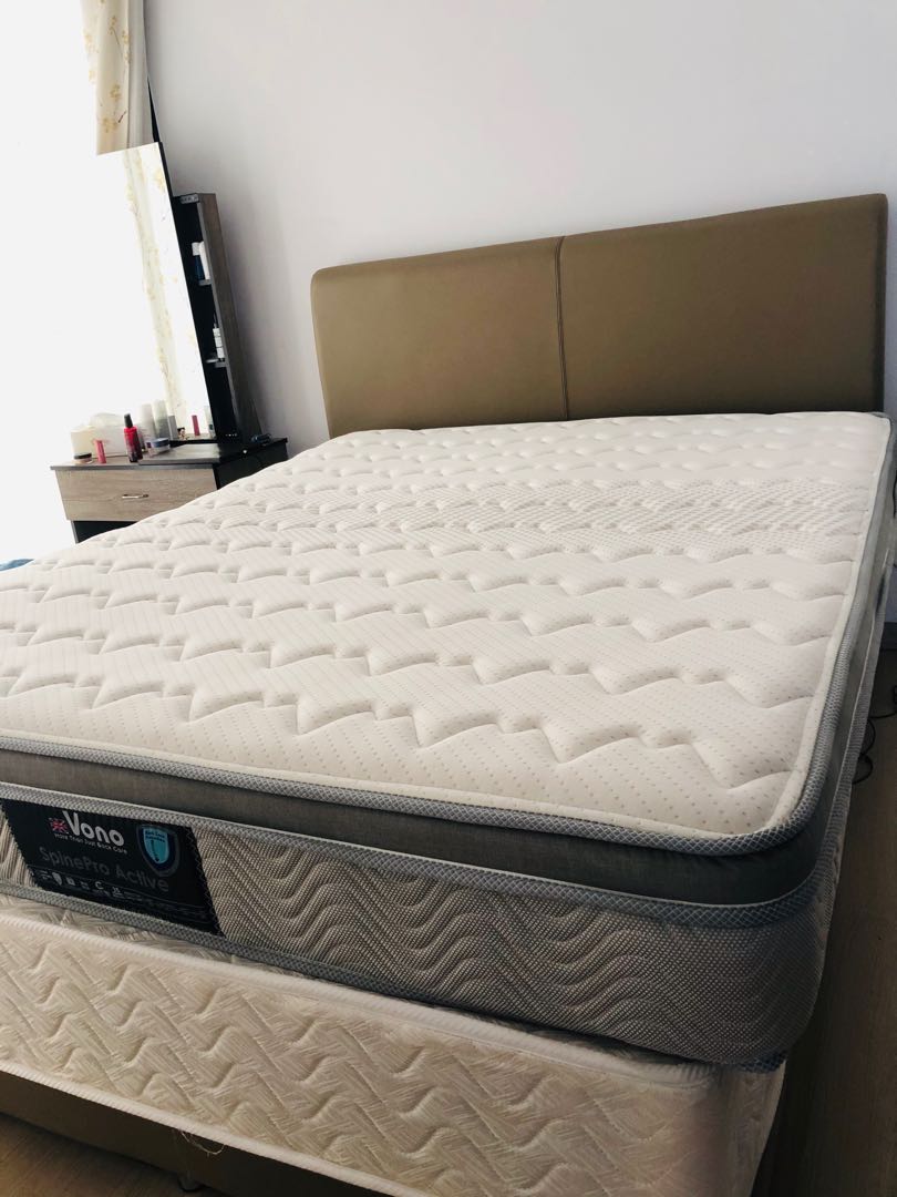 Slumberland queen mattress Spinepro Active with mattress cover and