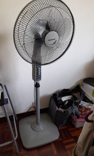 (Category: ) located in . Submitted by atinawani (Listing ID 1040407491, Image 1). Description: .