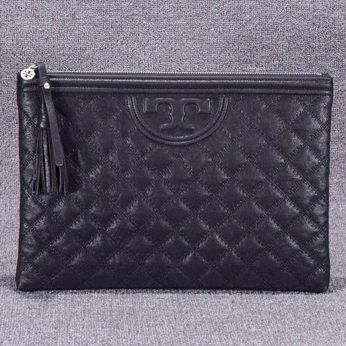 Tory Burch Clutch For Men and Women, Men's Fashion, Bags, Belt bags,  Clutches and Pouches on Carousell