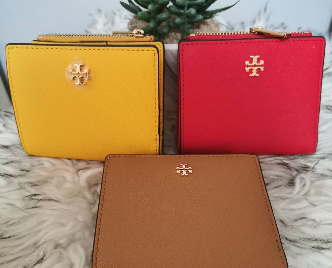 Tory burch hotsell emerson mini wallet