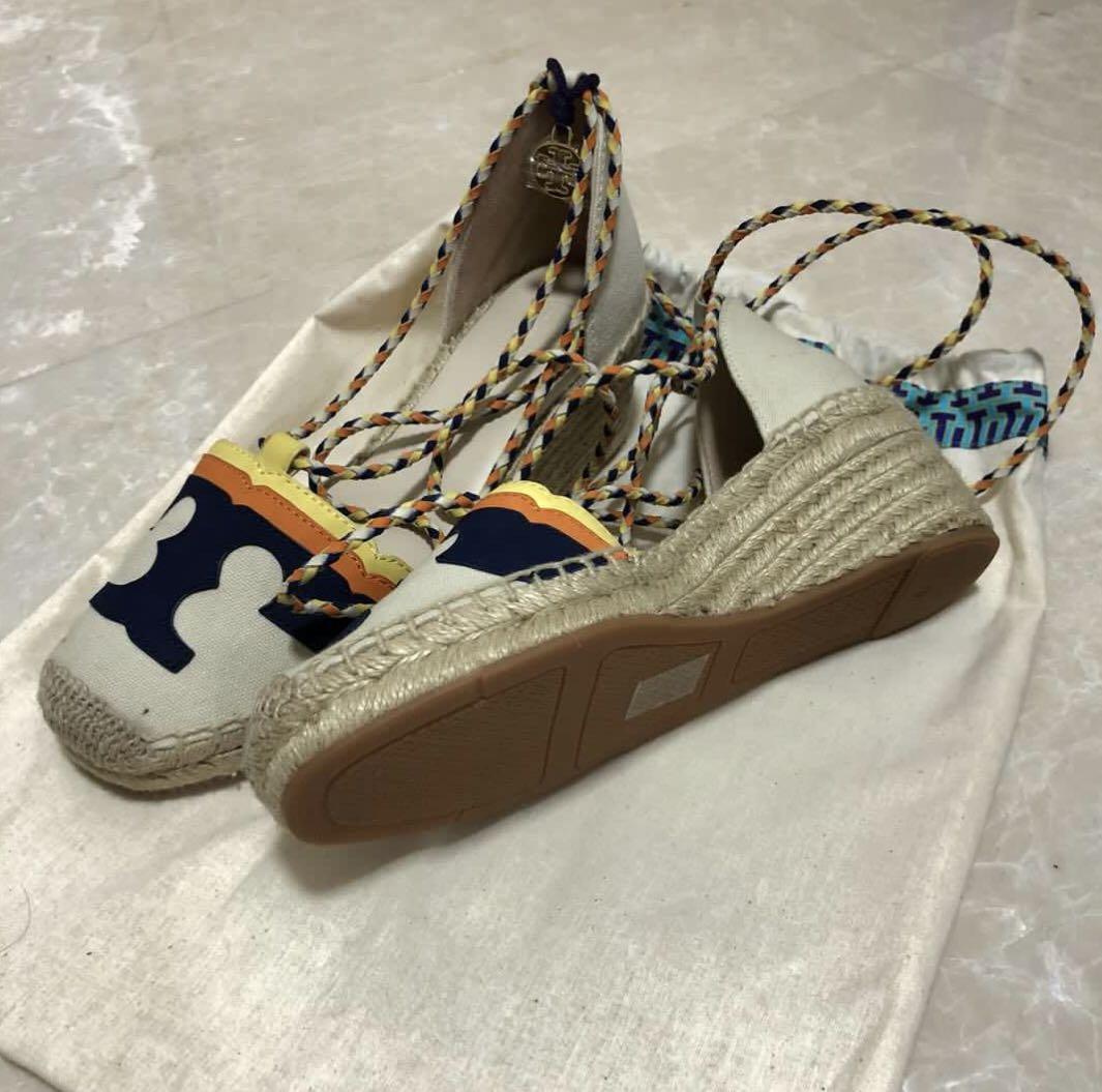 Tory Burch Wedges, Women's Fashion, Footwear, Heels on Carousell