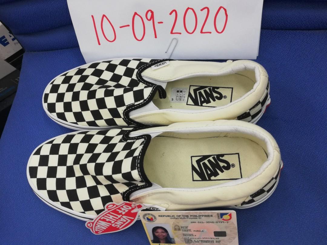 white slip on vans size 8