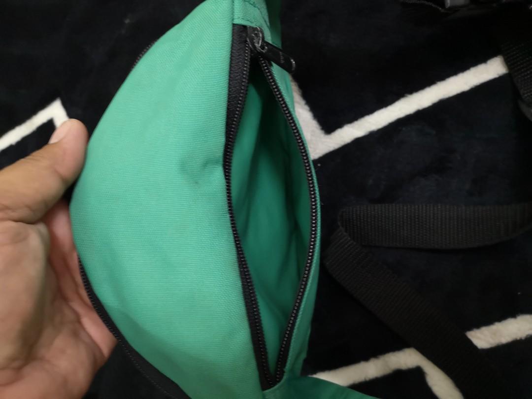 Vintage Wacky Races 1995 Waist/ Pouch Bag, Men's Fashion, Bags, Belt bags, Clutches and Pouches