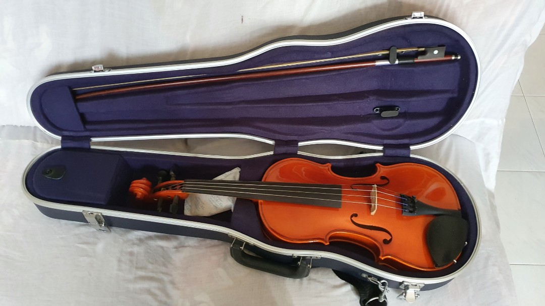 Acoustic Violin, Music & Media, Music Instruments on Carousell