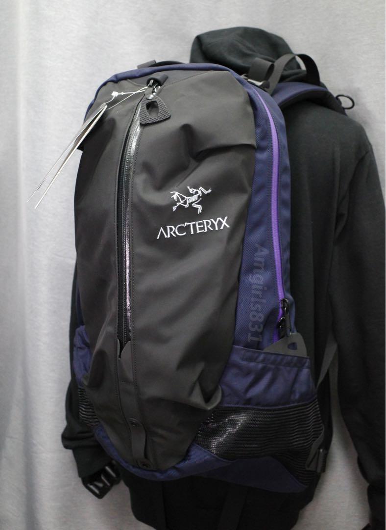 Arcteryx arro 22 backpack black sapphire hotsell