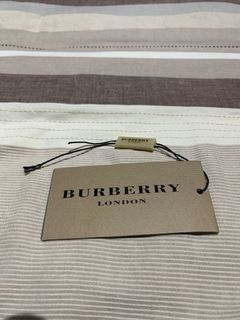 burberry hang tag
