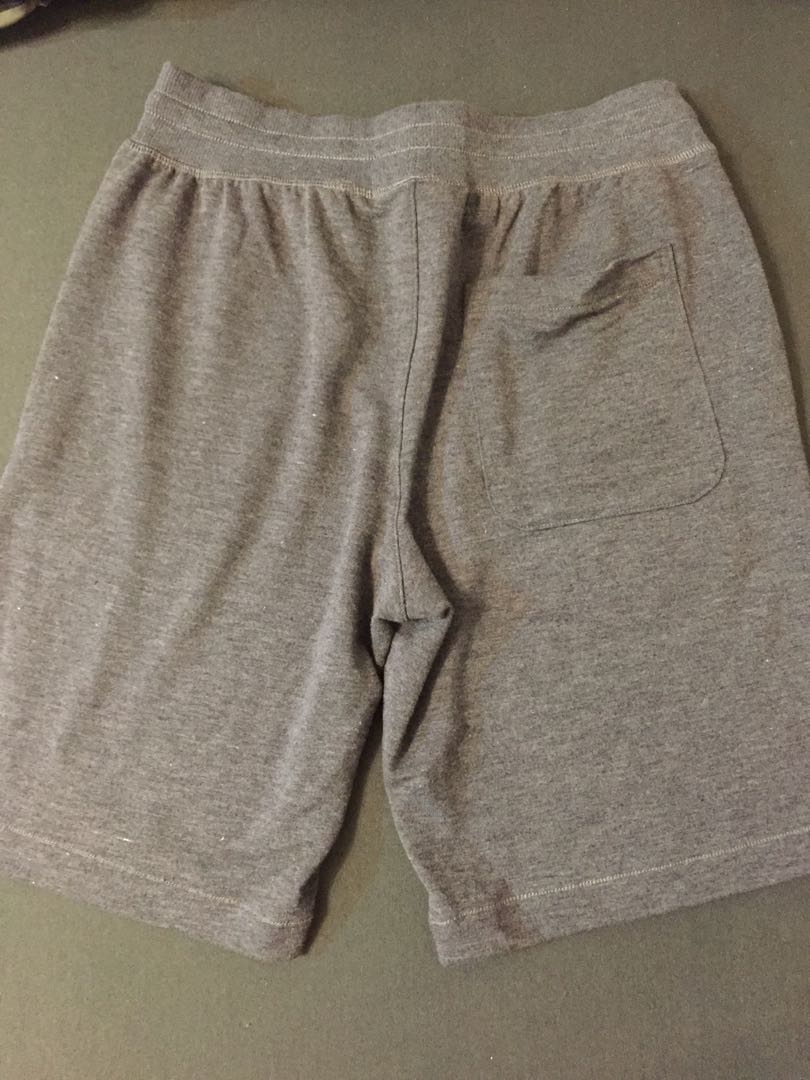 Bench sweat shorts top