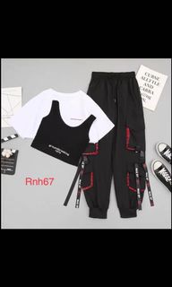 （分類：）位於 。 由 rnhstore94 提交（商品編號 1045998986，圖片 1）。簡介： 。
