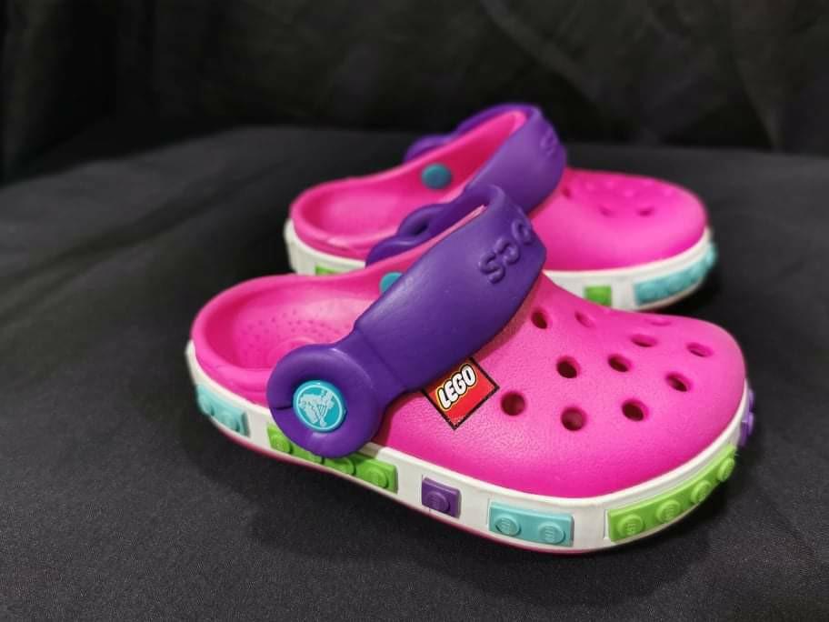 Crocs Crocband LEGO clogs Neon Magenta Pink Girls size 2   NWT 