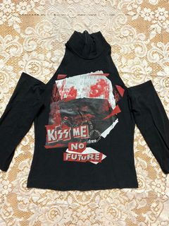 (Category: ) located in . Submitted by clothes_consignment (Listing ID 1046155899, Image 1). Description: .