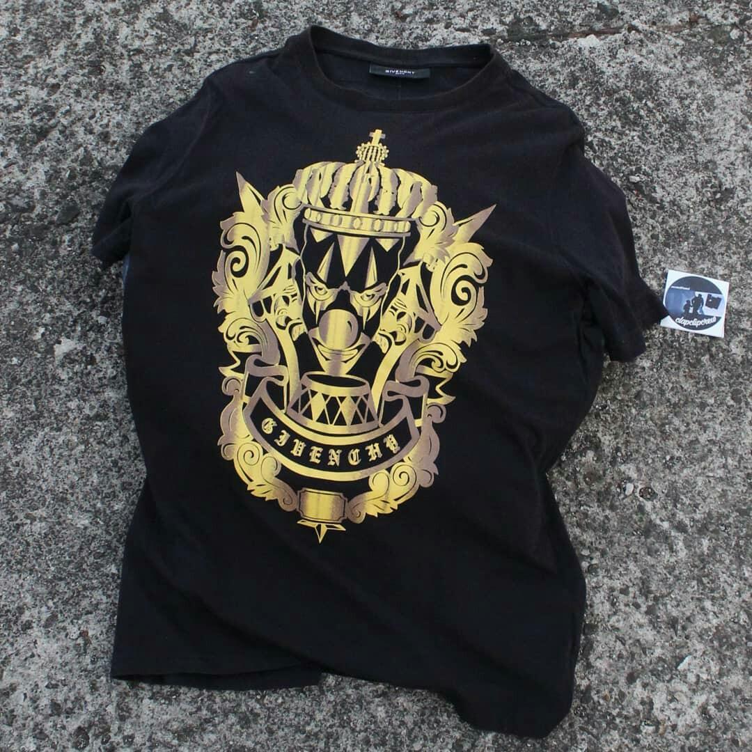 Givenchy Gold Black T-Shirt, Fesyen 