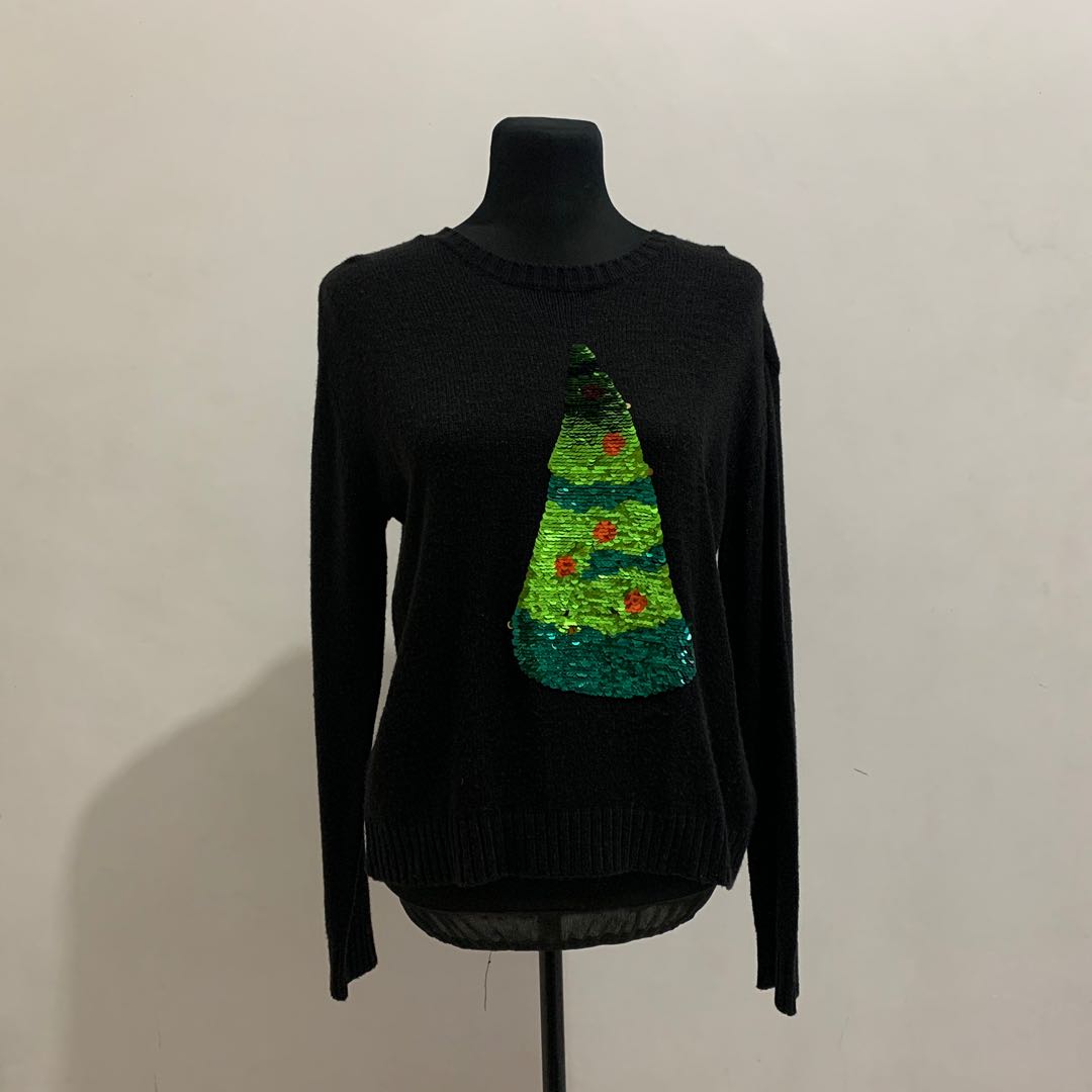H M Christmas Sweater Pizza Christmas Tree