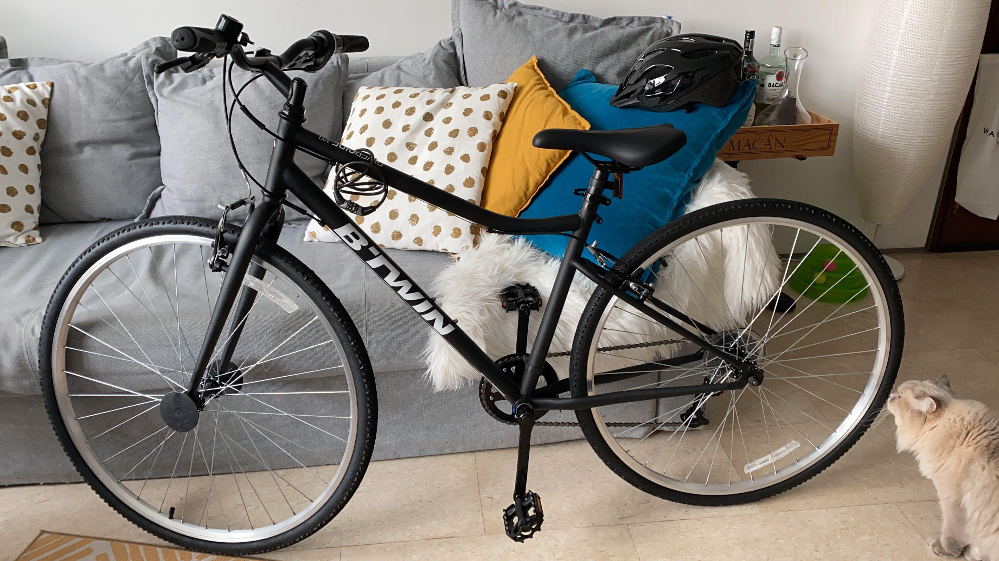 Hybrid bike used a handful of times Sports Equipment Bicycles Parts Bicycles on Carousell