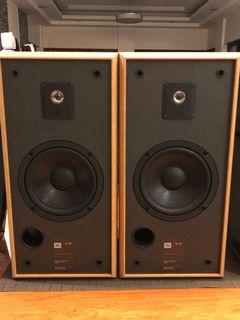 JBL 2800 Floor-standing speaker Titanium tweeters 8” woofer Made in USA. 23”x11”x10” HWD