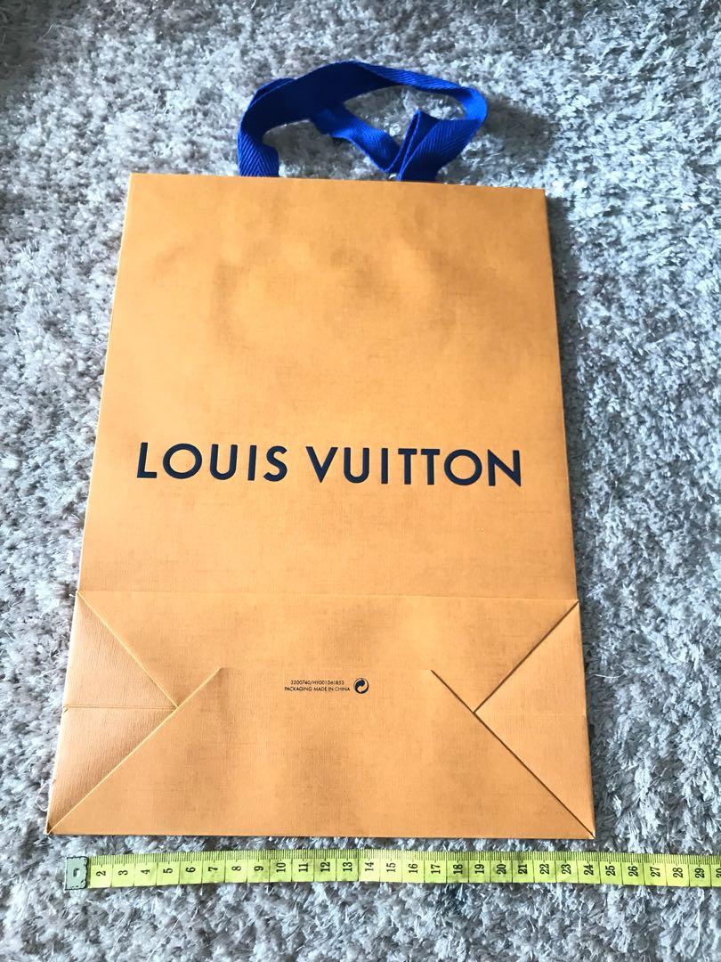 Louis Vuitton paper bag kantong belanja LV shopping bag original size 25  vertikal tinggi sepatu dll biaa authentic