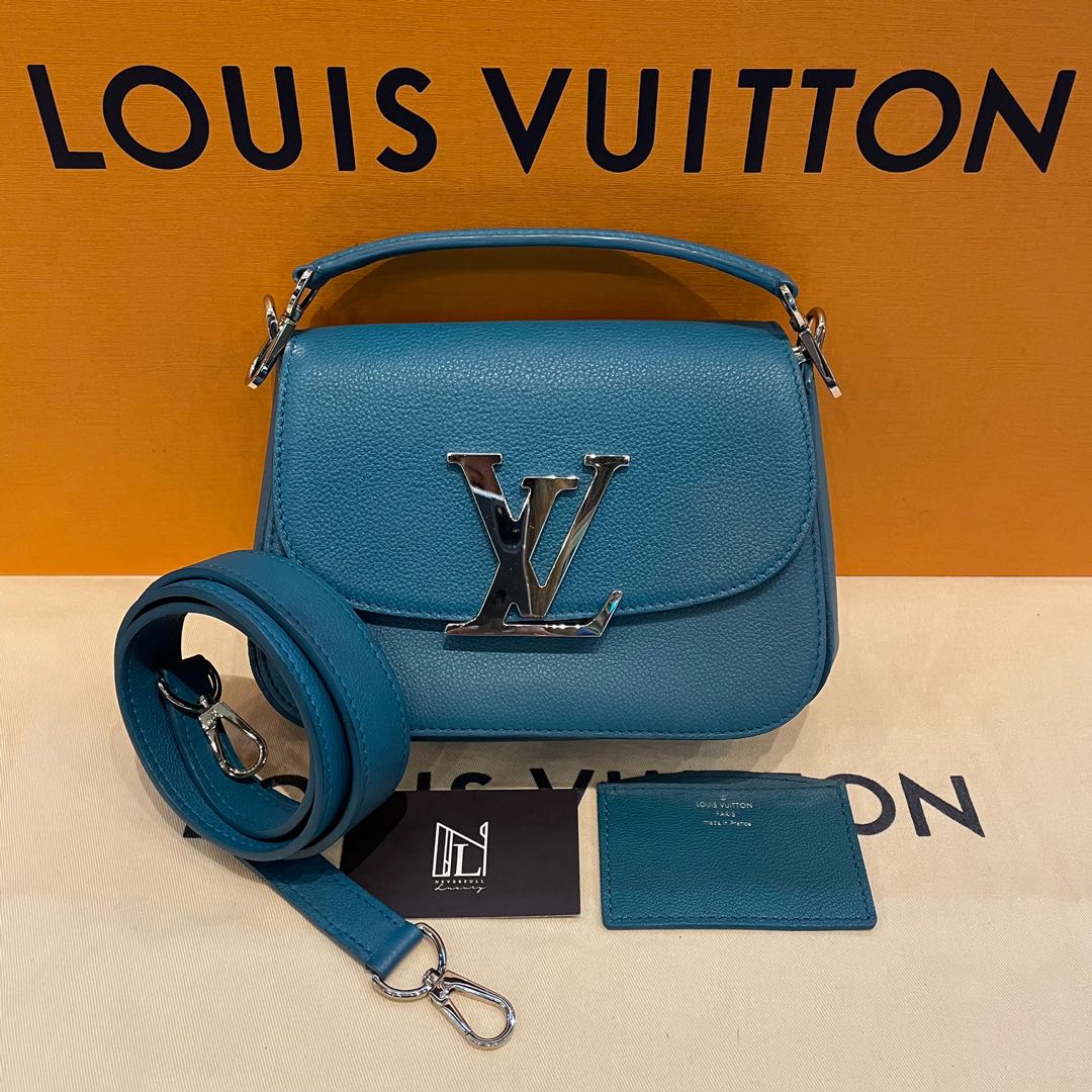 Louis Vuitton Neo Vivienne In Bleu Marine