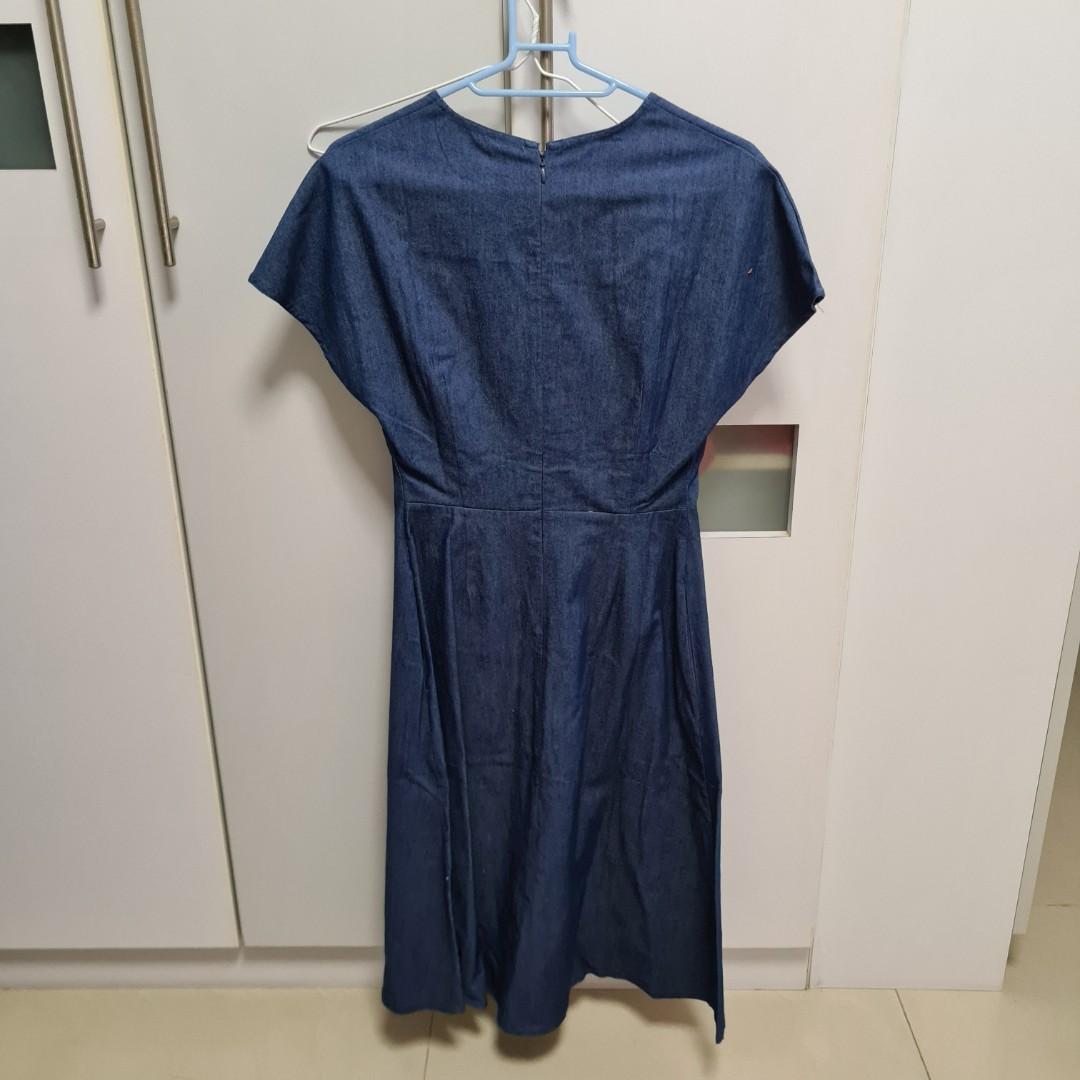 Love Bonito Dark Denim Dress Brand new with Tag, Women's Fashion, Tops,  Sleeveless on Carousell