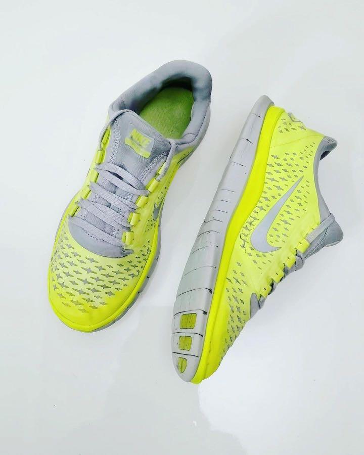 Nike free run 3.0 running Men s Fashion Activewear on Carousell